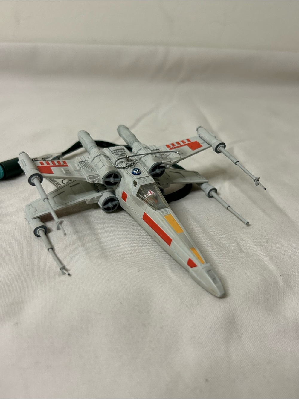Hallmark Keepsake 1998 Star Wars X-Wing Magic Lights Christmas Ornament
